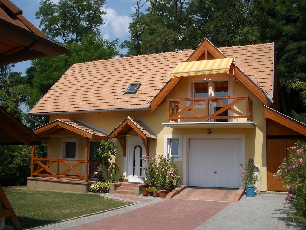 Emilia Apartmanhaz Хевиз Экстерьер фото