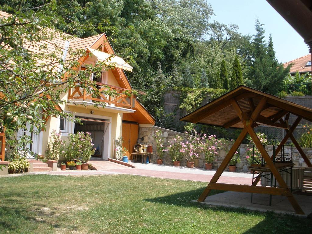 Emilia Apartmanhaz Хевиз Экстерьер фото